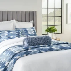 Shag Lush Yarn Throw Pillow - Mina Victory -Mina Victory Shop GUEST 2f84ce30 c0c6 4082 892e 143de240e276