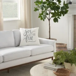 Mina Victory Life Styles Sea Set Free 18" X 18" White Indoor Pillow Cover -Mina Victory Shop GUEST aa55b4ab 0620 4cac b5a2 118cb791a548